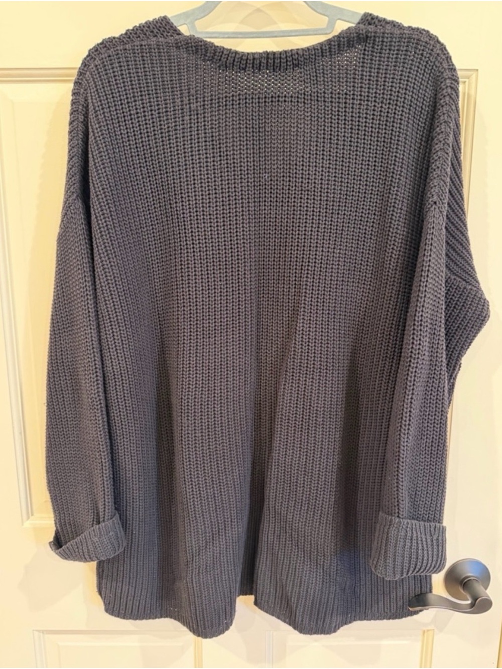 Jenni Kayne Black V-Neck Ribbed Knit Pullover - Picture 6 of 9